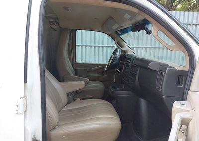 2020 Chevrolet Express Cargo Rwd 2500 Regular Wheelbase Wt, пошкодження: Передня частина, Iaai лот 45658979, фото 5 з 6
