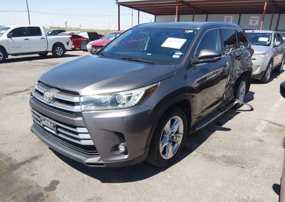 2019 Toyota Highlander Limited, daño Lateral izquierdo, Iaai lote 45458316, foto 2 de 6