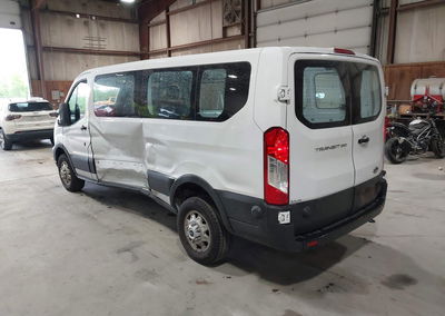 2024 Ford Transit-250, daño Lateral izquierdo, Iaai lote 45167392, foto 3 de 6