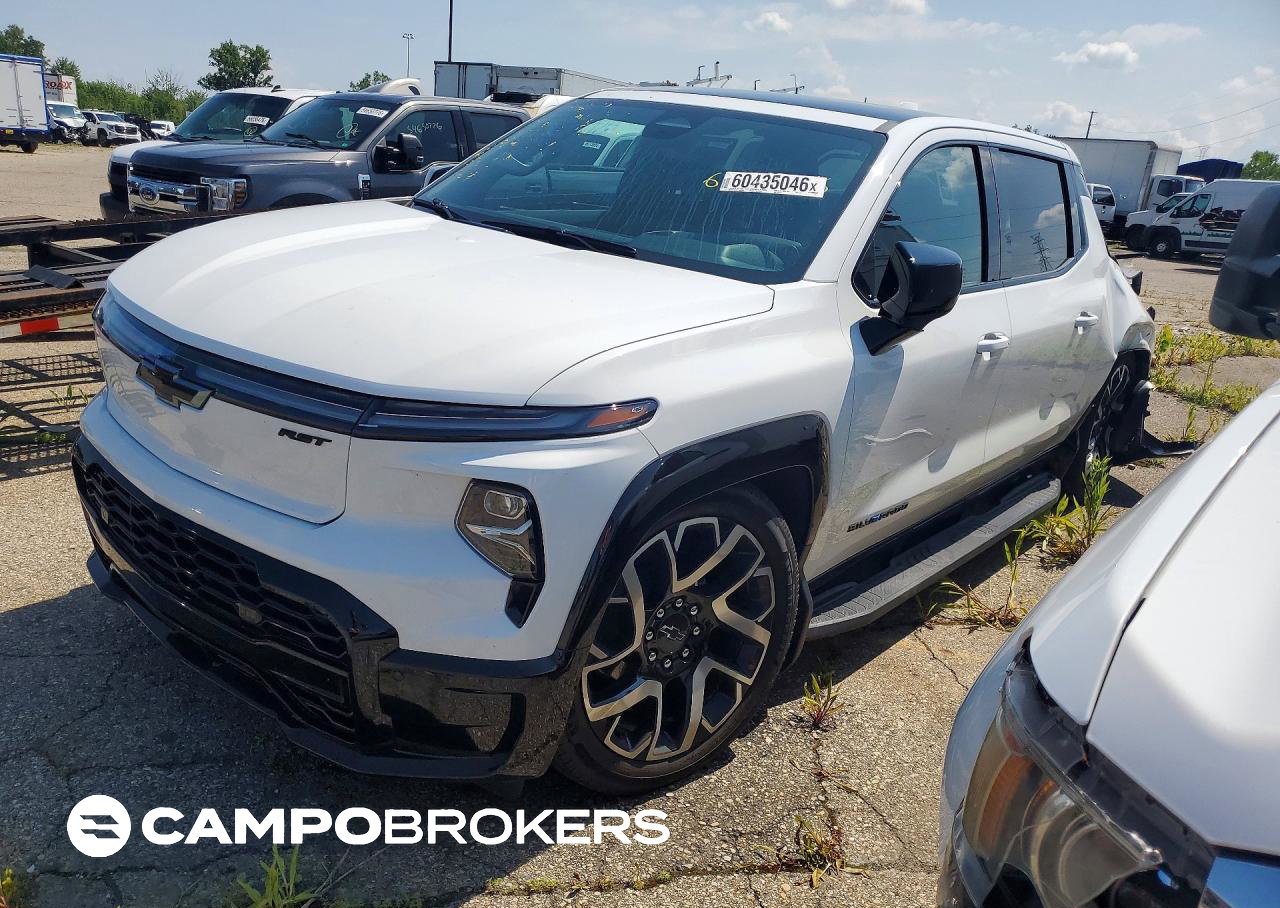 2024 Chevrolet Silverado Rst, daño Trasero, Copart lote 60435046