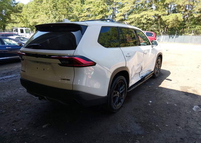 2024 Toyota Grand Highlander Hybrid Limited, Right Side damage, Iaai lot 45899525, photo 4 of 6