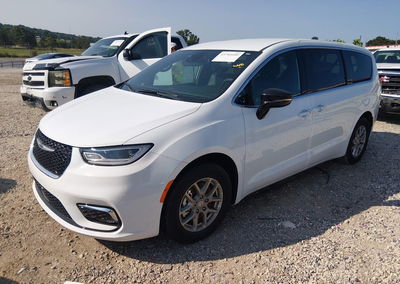 2026 Chrysler Pacifica Select, uszkodzenie: Tył, Iaai lot 45784680, zdjęcie 2 z 6