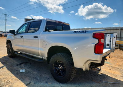 2021 Chevrolet Silverado K1500 Lt Trail Boss, daño Trasero, Copart lote 65997706, foto 2 de 6