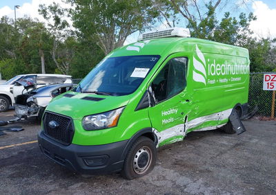 2024 Ford Transit-250, daño Lateral izquierdo, Iaai lote 45187593, foto 6 de 17