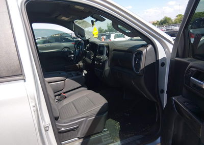 2021 Chevrolet Silverado 1500 2wd  Short Bed Lt, daño Frontal, Iaai lote 45116450, foto 5 de 6