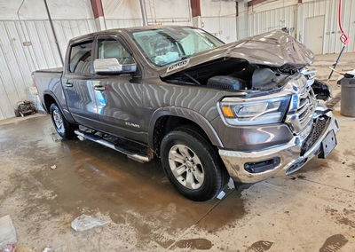 2021 Ram 1500 Laramie, daño Frontal, Copart lote 62306676, foto 4 de 6