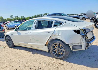 2022 Tesla Model 3, Side damage, Copart lot 62012376, photo 2 of 6