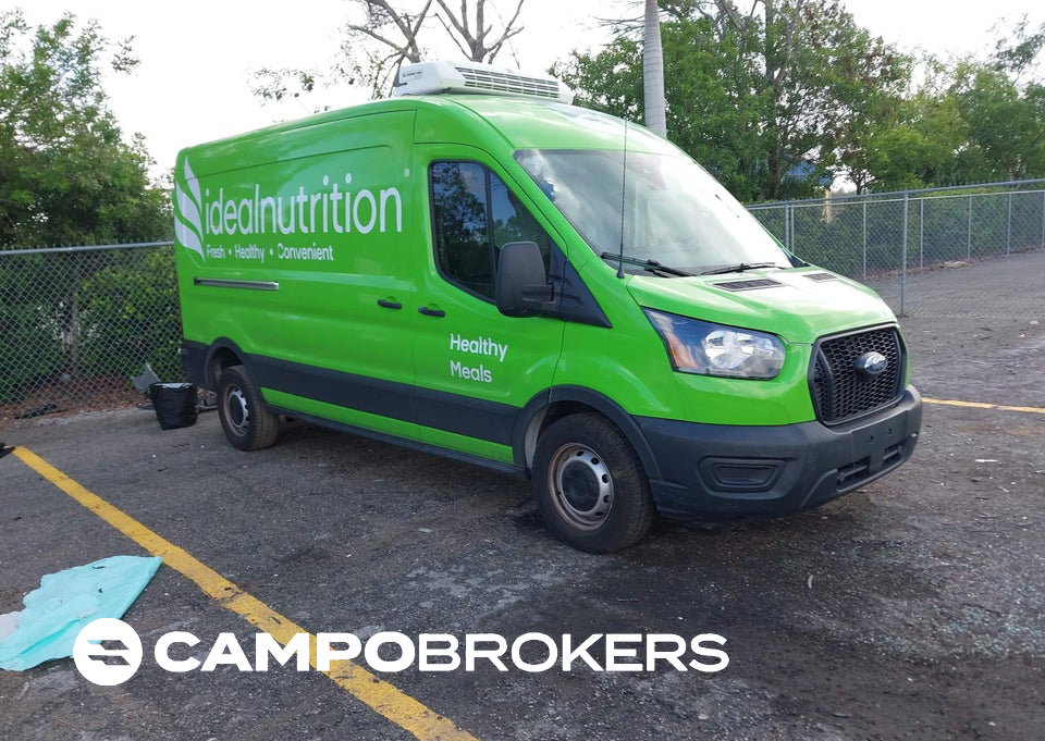 2024 Ford Transit-250, daño Lateral izquierdo, Iaai lote 45187593