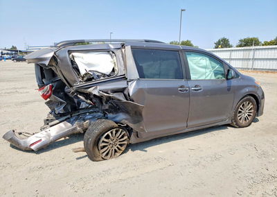 2019 Toyota Sienna Xle 8-passenger, daño Trasero, Copart lote 63770876, foto 3 de 6