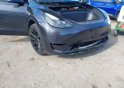 2024 Tesla Model Y Long Range Dual Motor All-wheel Drive, uszkodzenie: Przód, Iaai lot 45621881, zdjęcie 6 z 6