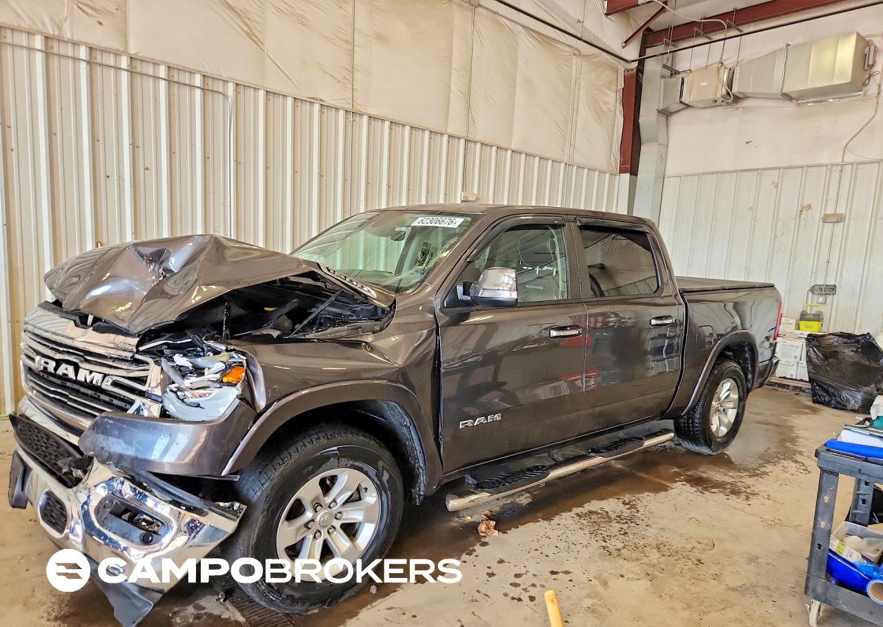 2021 Ram 1500 Laramie, daño Frontal, Copart lote 62306676