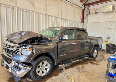 2021 Ram 1500 Laramie, daño Frontal, Copart lote 62306676
