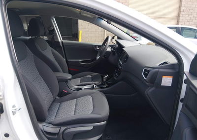 2019 Hyundai Ioniq Hybrid Blue, daño Normal Wear & Tear, Iaai lote 45908904, foto 5 de 6