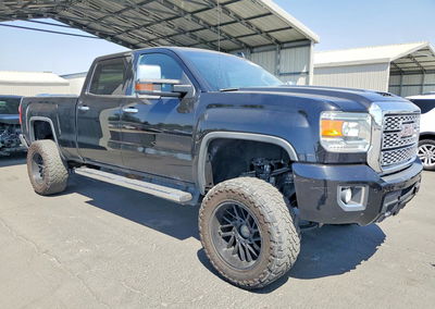 2019 Gmc Sierra K2500 Denali, daño Mecánico, Copart lote 66139656, foto 4 de 12