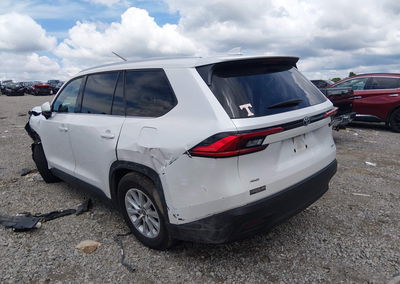 2024 Toyota Grand Highlander Xle, пошкодження: Лівий бік, Iaai лот 45628082, фото 3 з 6