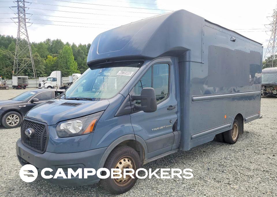 2021 Ford Transit Delivery Truck, daño Lateral, Copart lote 64735986
