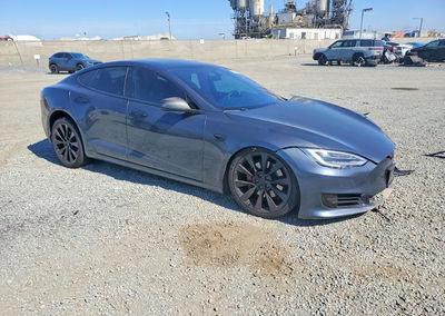 2020 Tesla Model S, daño Frontal, Copart lote 63313896, foto 4 de 14