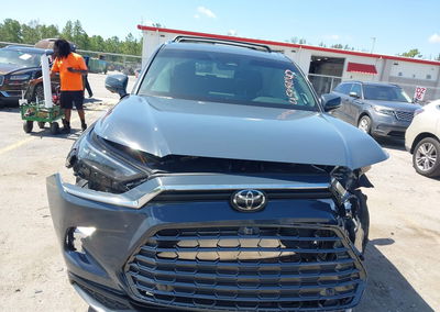 2025 Toyota Grand Highlander Hybrid Limited Max, Front End damage, Iaai lot 45884240, photo 6 of 6