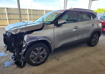 2024 Kia Seltos S, daño Frontal, Copart lote 63647066