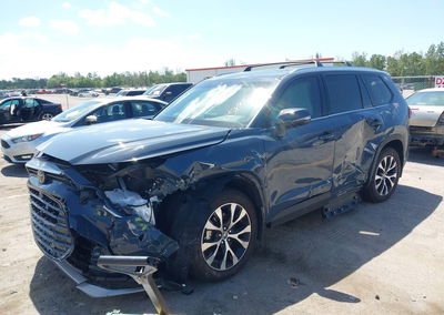 2025 Toyota Grand Highlander Hybrid Limited Max, Front End damage, Iaai lot 45884240, photo 2 of 6