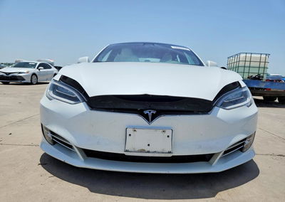 2020 Tesla Model S, daño Inundación, Copart lote 58943736, foto 5 de 14
