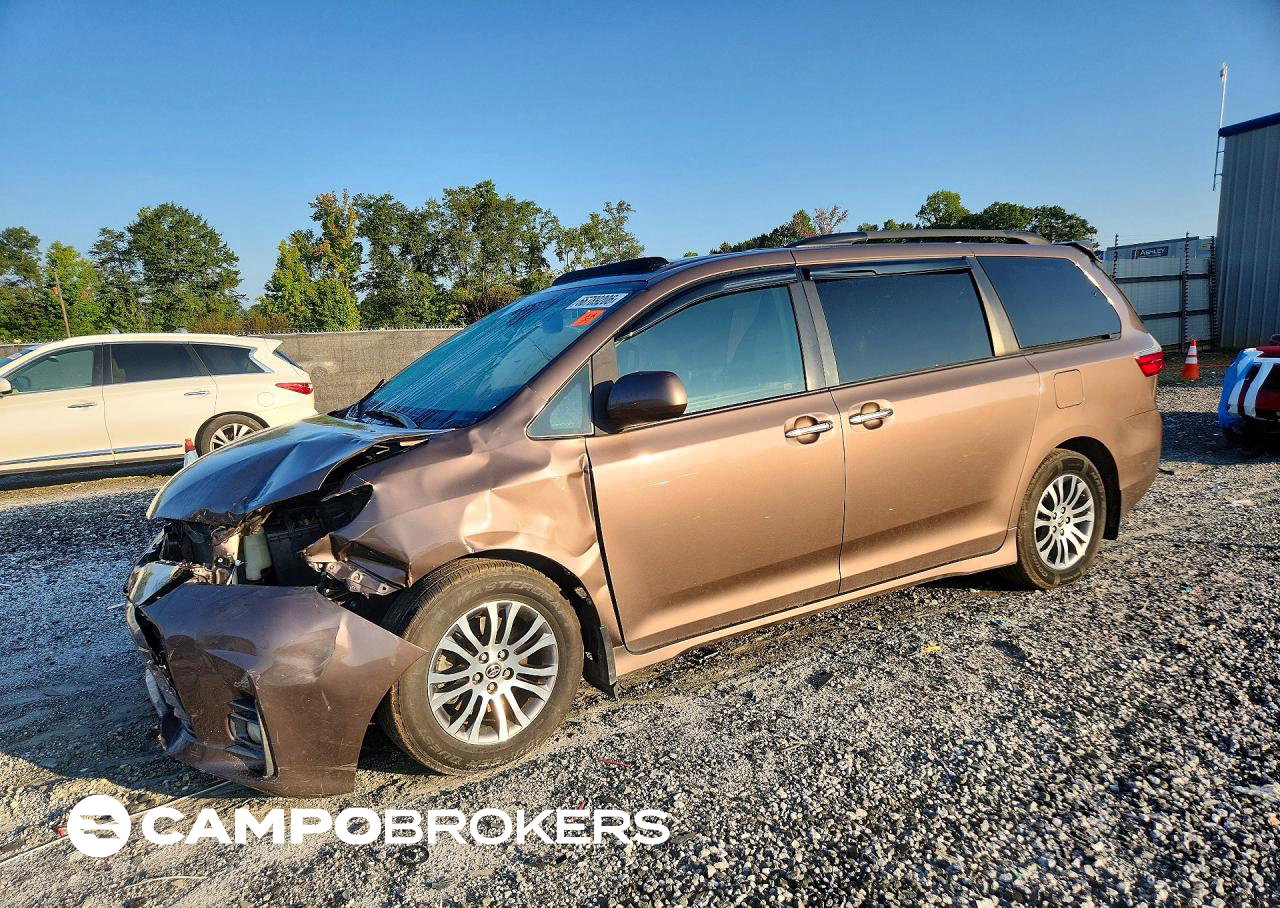 2020 Toyota Sienna Xle Premium 8-passenger, daño Frontal, Copart lote 66789206