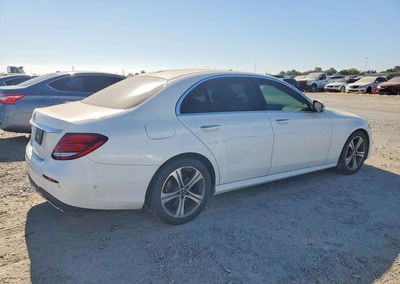 2019 Mercedes-benz E 300, пошкодження: Бік, Copart лот 64108846, фото 3 з 12