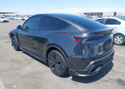 2026 Tesla Model Y Premium Rear-wheel Drive/rear-wheel Drive, daño Frontal izquierdo, Iaai lote 45574322, foto 3 de 6