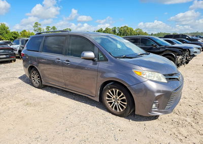 2019 Toyota Sienna Xle 8-passenger, daño Lateral, Copart lote 64268826, foto 4 de 6