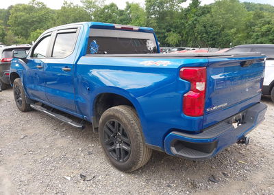 2022 Chevrolet Silverado 1500 4wd  Short Bed Custom, Front End damage, Iaai lot 45590437, photo 3 of 15
