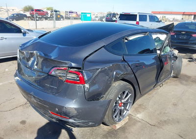 2022 Tesla Model 3 Long Range Dual Motor All-wheel Drive, daño Frontal derecho, Iaai lote 44607584, foto 4 de 6