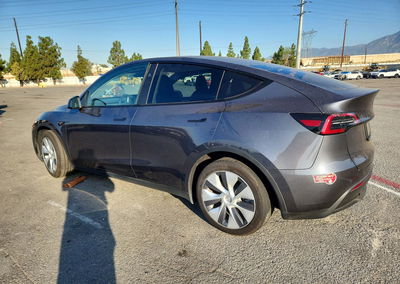 2023 Tesla Model Y, uszkodzenie: Bok, Copart lot 63693896, zdjęcie 2 z 6