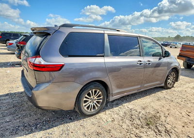2019 Toyota Sienna Xle 8-passenger, daño Lateral, Copart lote 64268826, foto 3 de 6