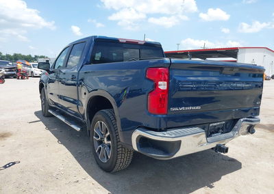 2021 Chevrolet Silverado 1500 2wd  Short Bed Lt, daño Trasero, Iaai lote 45700192, foto 3 de 16