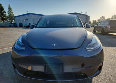 2023 Tesla Model Y, uszkodzenie: Bok, Copart lot 63693896, zdjęcie 5 z 6