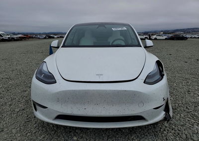 2023 Tesla Model Y, daño Frontal, Copart lote 64847506, foto 5 de 6