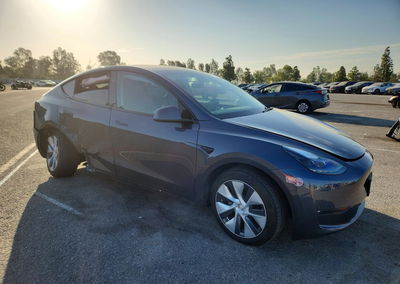 2023 Tesla Model Y, uszkodzenie: Bok, Copart lot 63693896, zdjęcie 4 z 6
