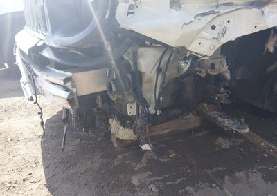 2023 Jeep Renegade Latitude 4x4, Front End damage, Iaai lot 45627566, photo 6 of 15