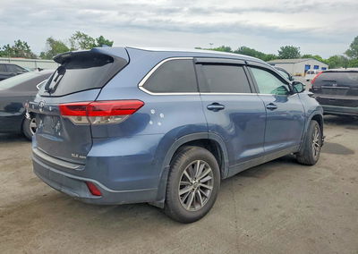 2019 Toyota Highlander Xle, пошкодження: По всьому кузову, Copart лот 53854096, фото 3 з 6