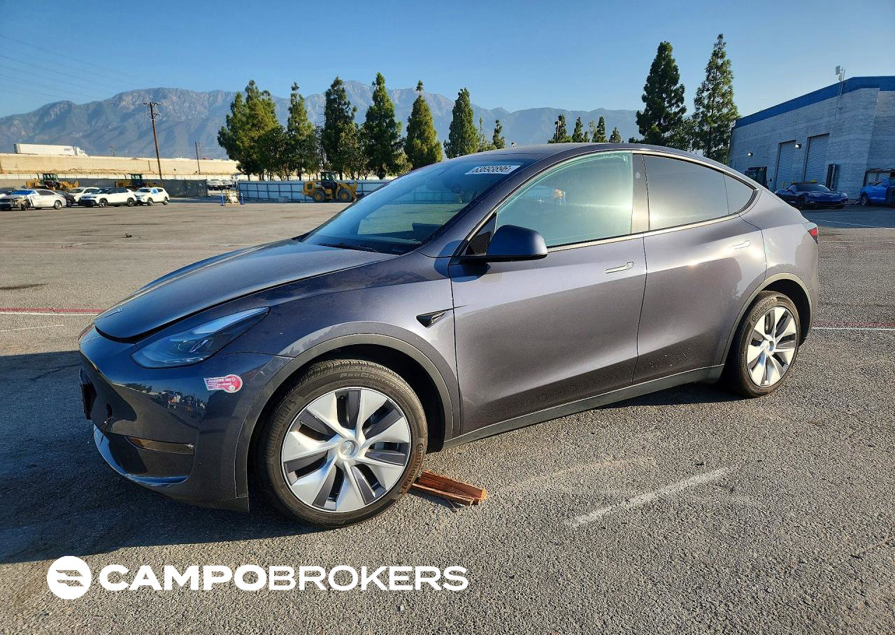2023 Tesla Model Y, uszkodzenie: Bok, Copart lot 63693896