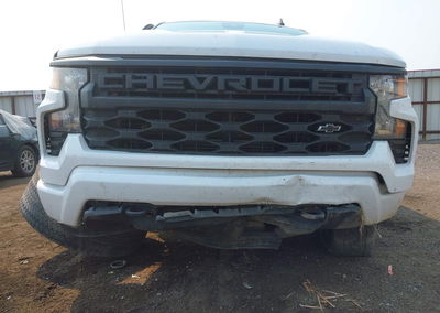 2022 Chevrolet Silverado 1500 4wd  Short Bed Custom, Right Side damage, Iaai lot 45862498, photo 6 of 6