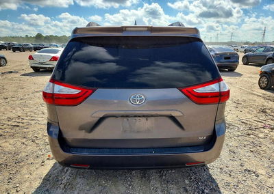 2019 Toyota Sienna Xle 8-passenger, daño Lateral, Copart lote 64268826, foto 6 de 6