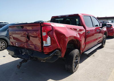 2021 Chevrolet Silverado 1500 4wd  Short Bed Lt Trail Boss, daño Trasero, Iaai lote 45662088, foto 4 de 6