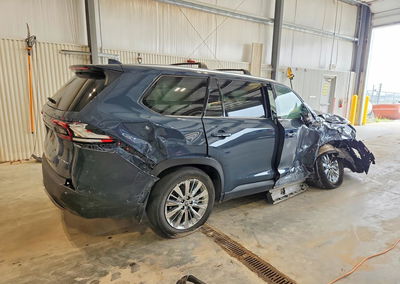 2024 Toyota Grand Highlander Platinum, пошкодження: Передня частина, Copart лот 63677336, фото 3 з 6