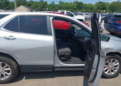 2021 Chevrolet Equinox Awd Lt, uszkodzenie: Left & Right Side, Iaai lot 45689643, zdjęcie 5 z 16