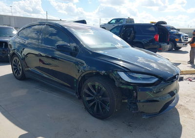 2022 Tesla Model X Plaid Tri Motor All-wheel Drive, Right Front damage, Iaai lot 44752124