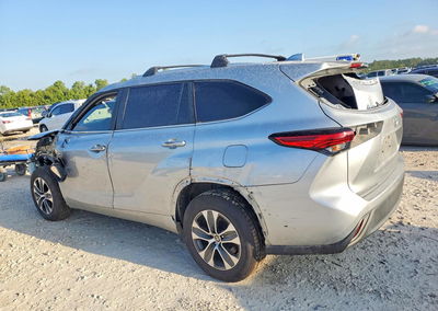 2023 Toyota Highlander Xle, пошкодження: Перекидання, Copart лот 61905476, фото 2 з 6