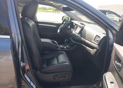 2019 Toyota Highlander Xle, пошкодження: Задня частина, Iaai лот 45507211, фото 5 з 6