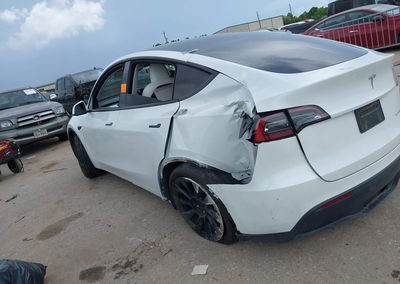 2023 Tesla Model Y Awd/long Range Dual Motor All-wheel Drive, uszkodzenie: Tył, Iaai lot 45596934, zdjęcie 3 z 6