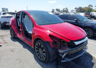 2022 Tesla Model Y Performance Dual Motor All-wheel Drive, Right Side damage, Iaai lot 45317557, photo 6 of 6
